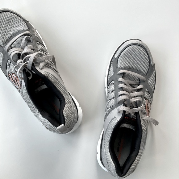 Skecher, gray sneakers - Picture 2 of 8